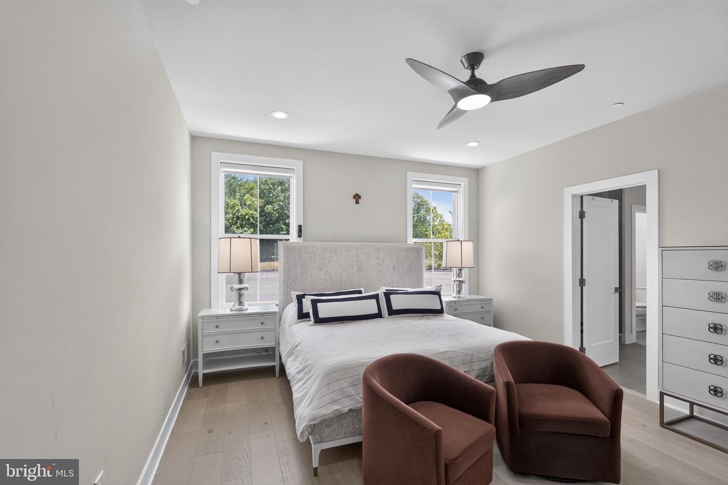 1100 Hewes St Property Photo 28