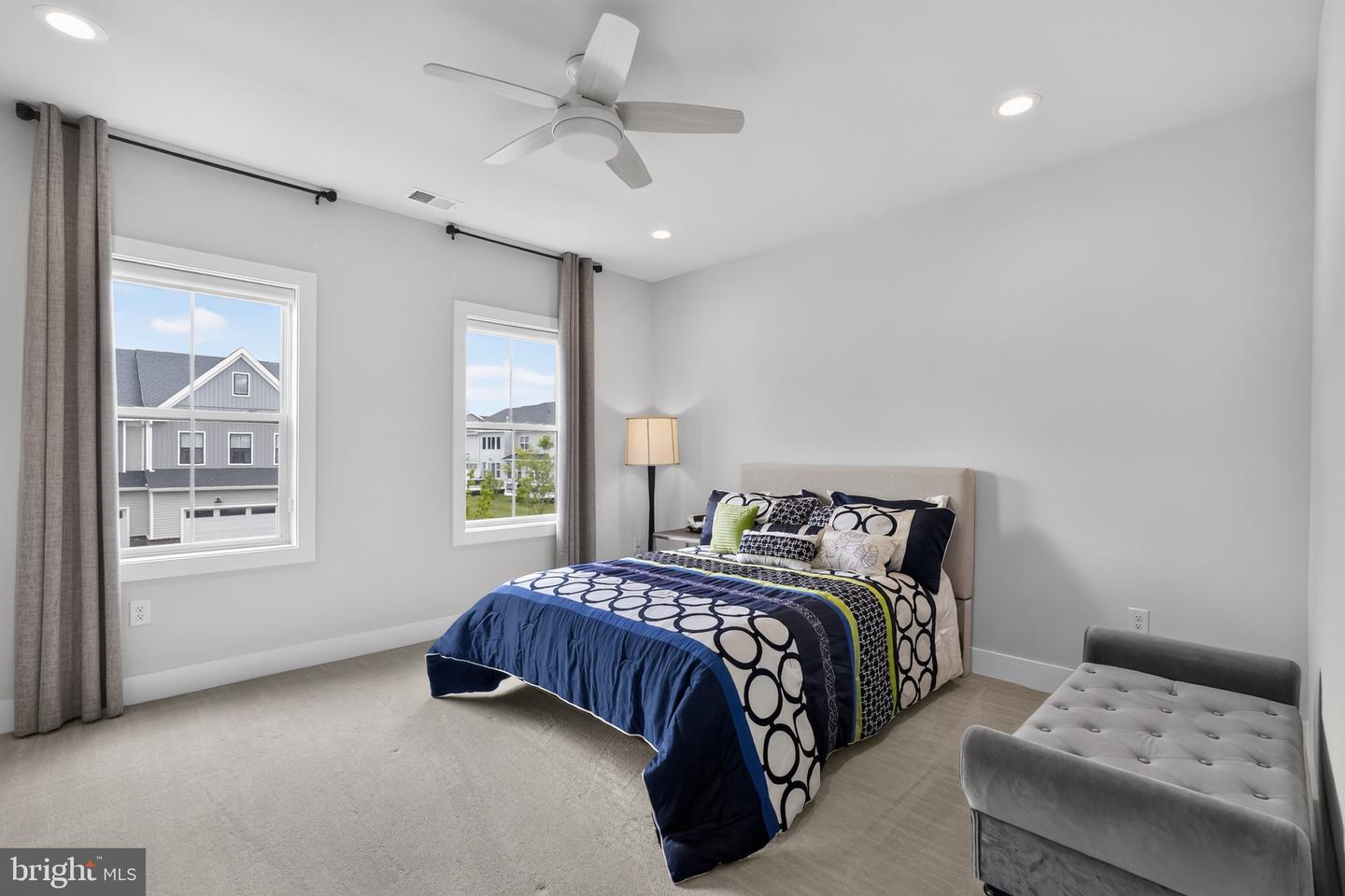 1100 Hewes St Property Photo 32