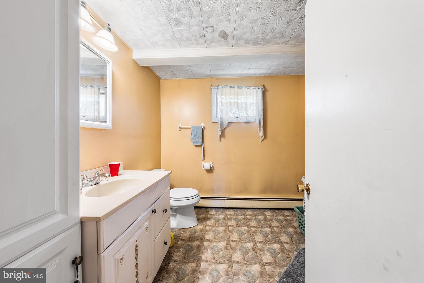318 Washington St Property Photo 7