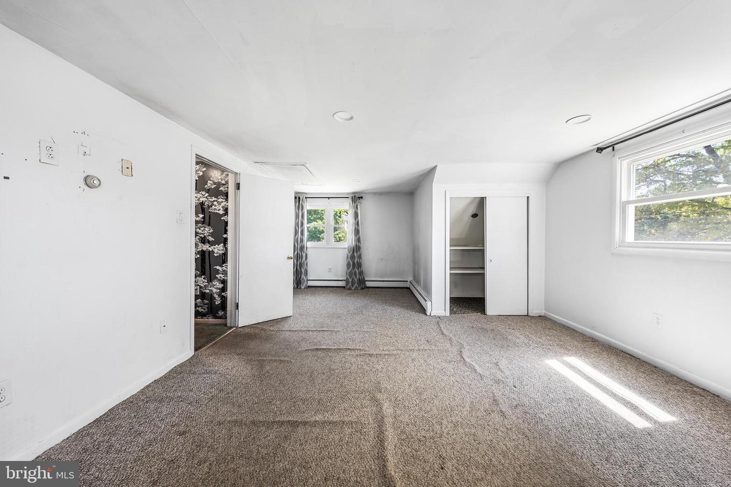 318 Washington St Property Photo 10