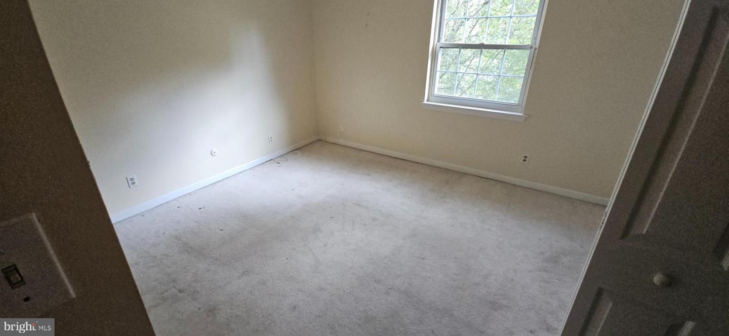 102 Ardwick Ter #2b Property Photo 9