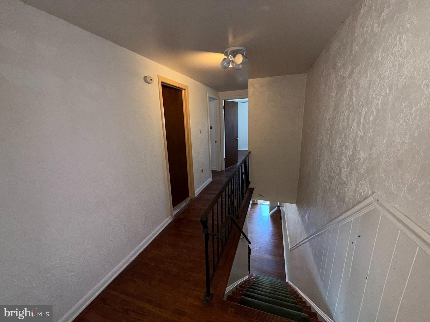 122 Hamilton St Property Photo 7