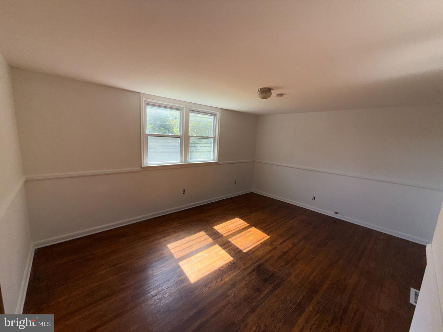 122 Hamilton St Property Photo 9