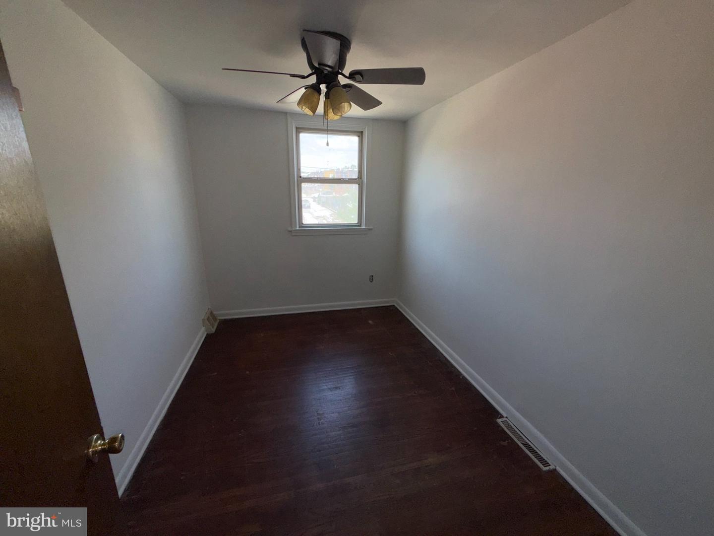 122 Hamilton St Property Photo 14