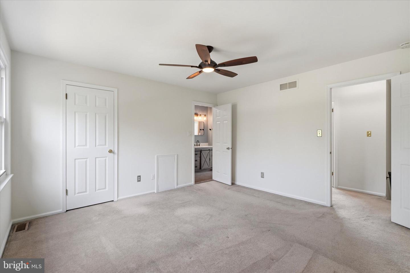 187 William Penn Dr #187 Property Photo 14