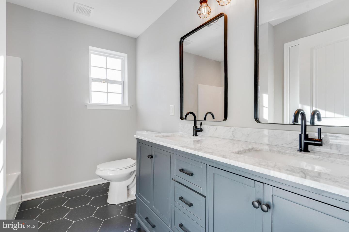 186 Byberry Rd. Property Photo 23