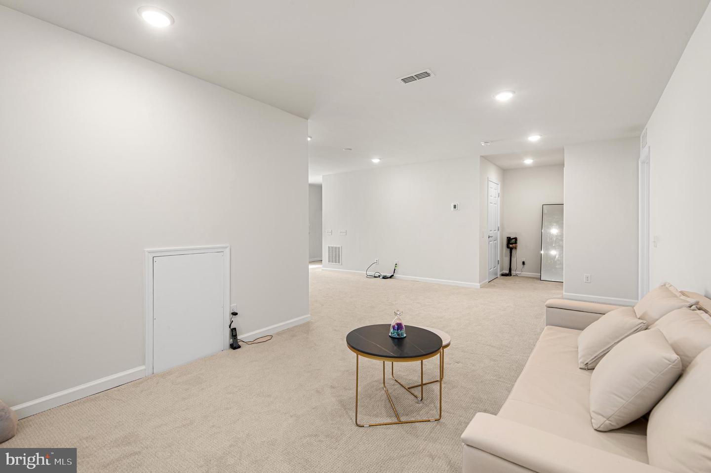 1160 Hill St. Property Photo 18