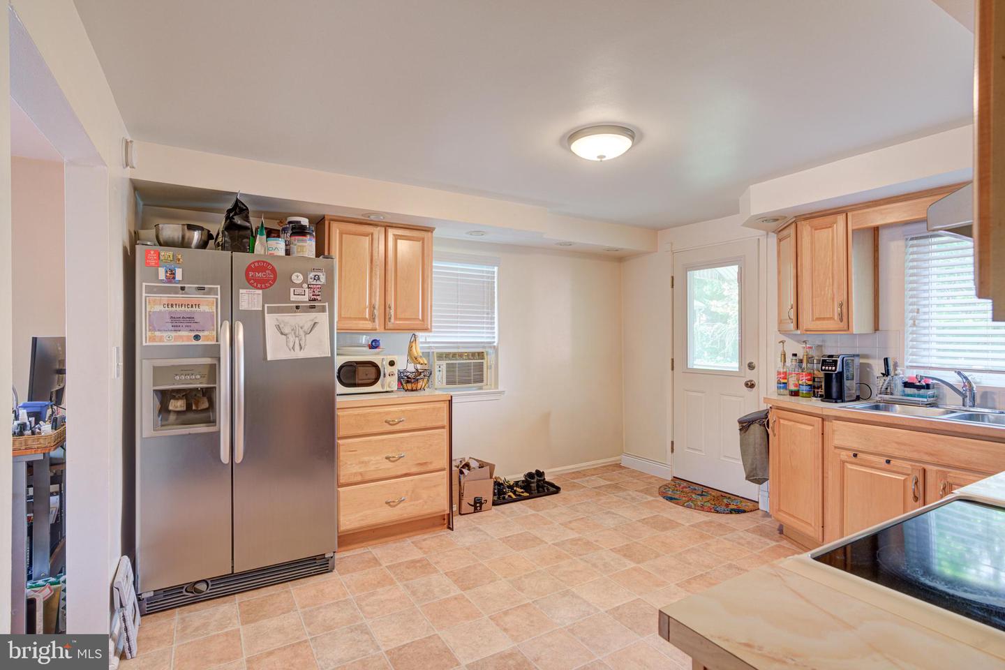 535 Beecher Ave Property Photo 3