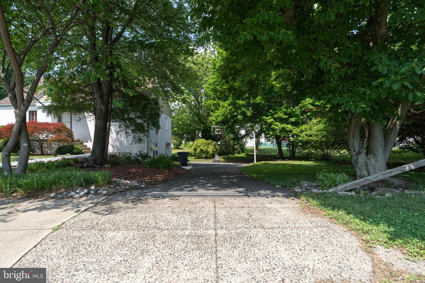 535 Beecher Ave Property Photo 33