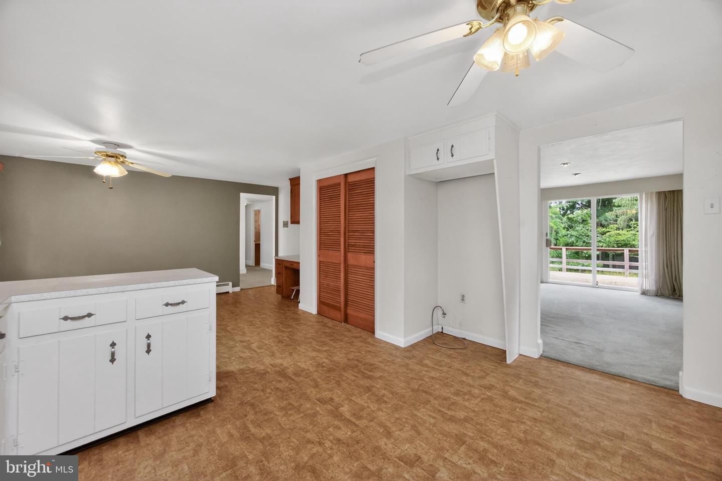40 2nd St Property Photo 17