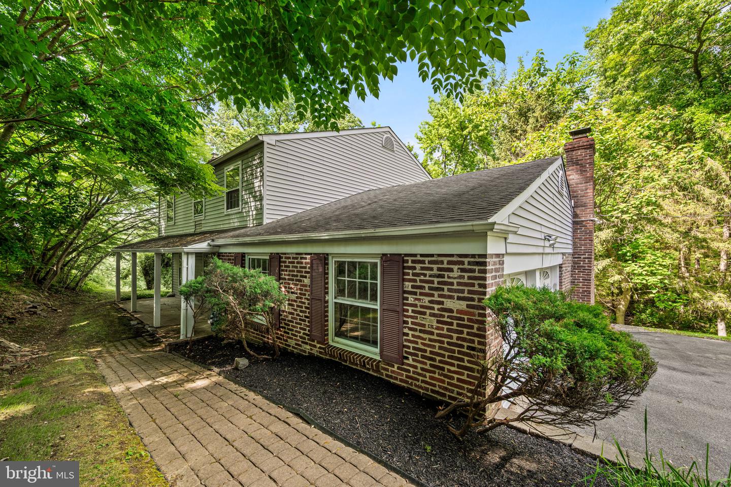 2169 Harts Ln Property Photo 1