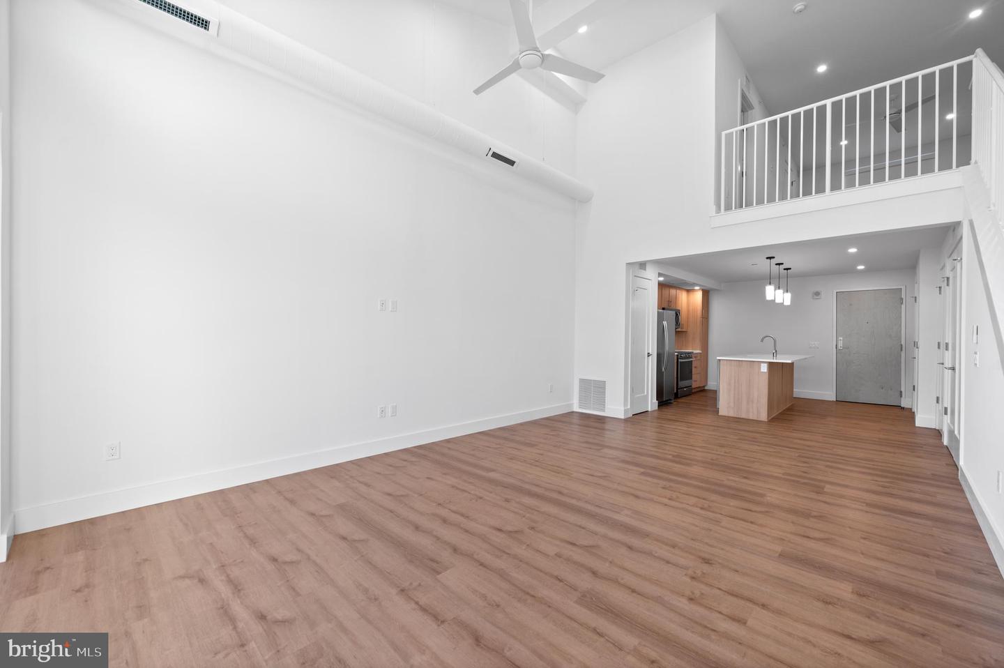 650 Montgomery Avenue #308 Property Photo 2