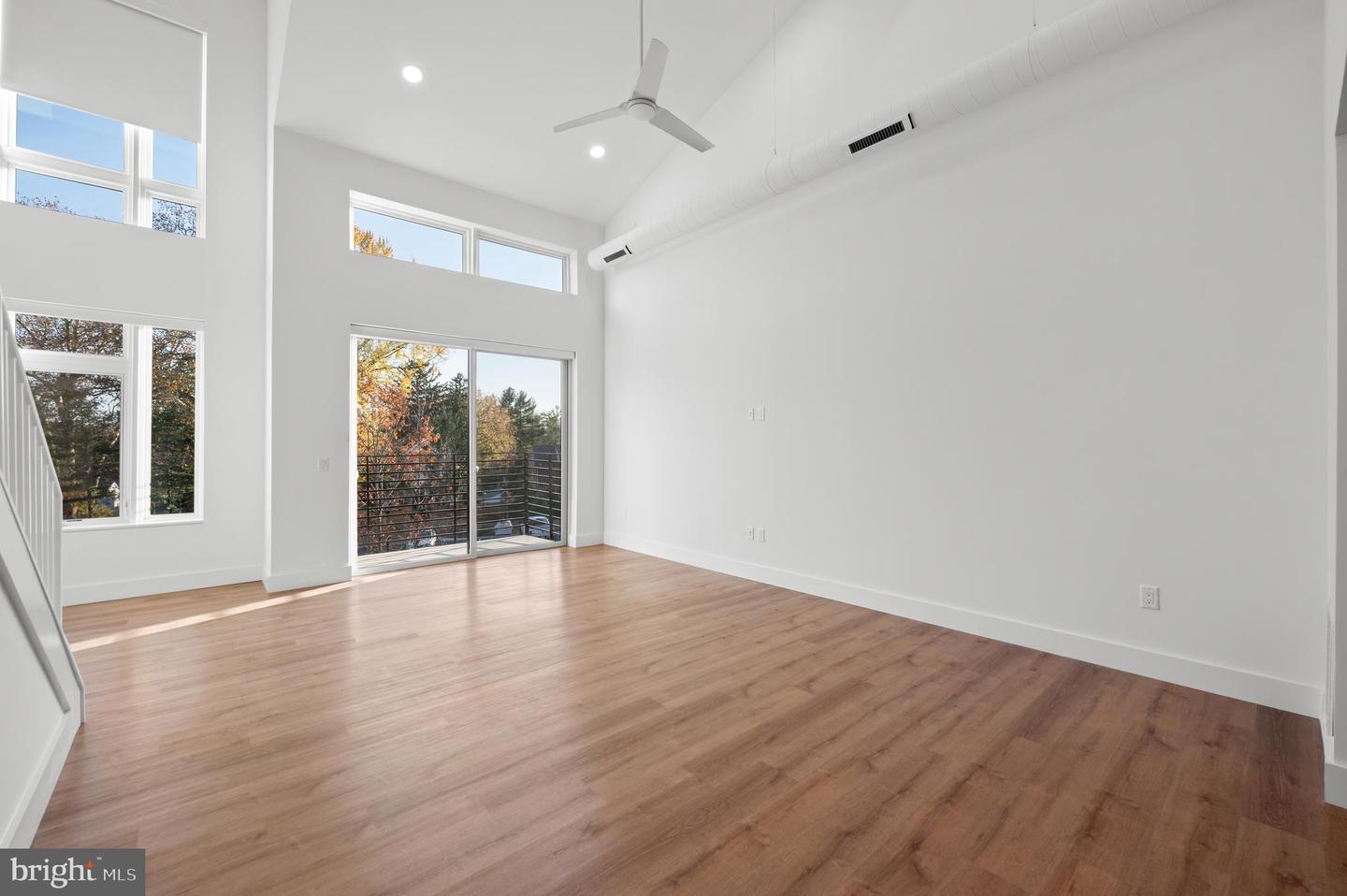 650 Montgomery Avenue #308 Property Photo 4