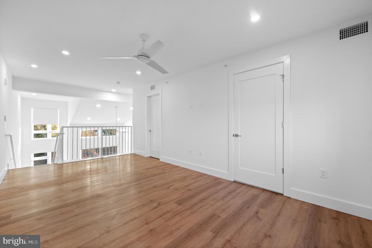 650 Montgomery Avenue #308 Property Photo 26
