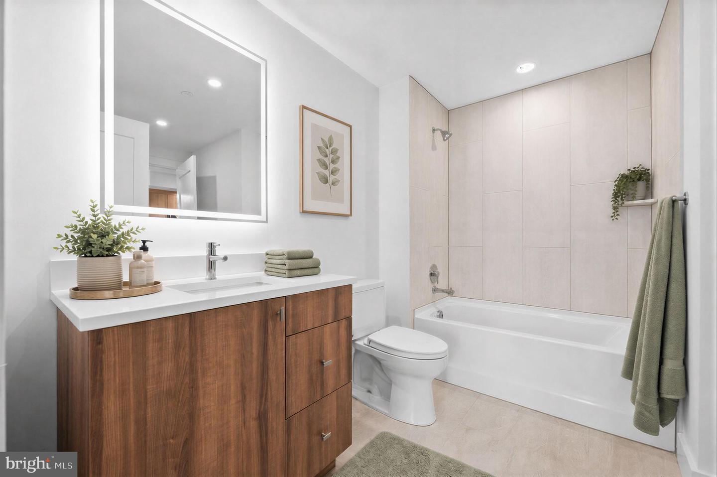 650 Montgomery Avenue #203 Property Photo 18