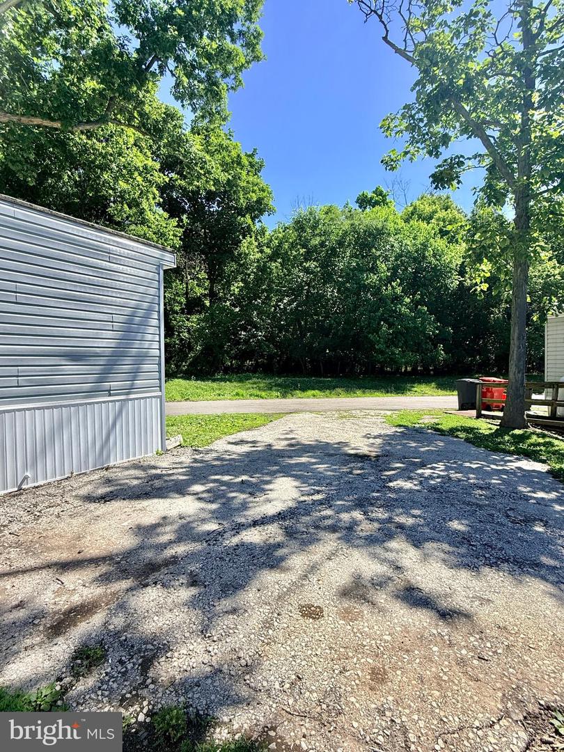 145 Devon Dr Property Photo 15