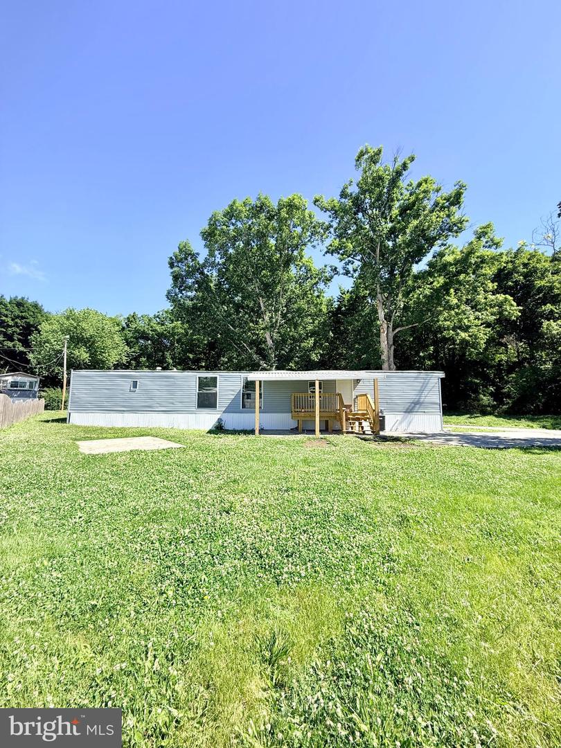 145 Devon Dr Property Photo 18