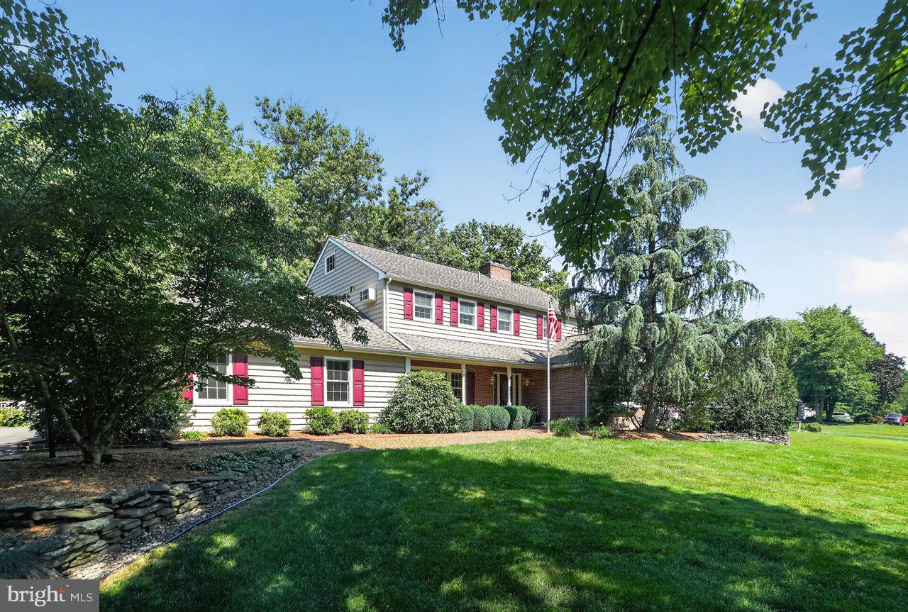 1006 Weikel Rd Property Photo 3