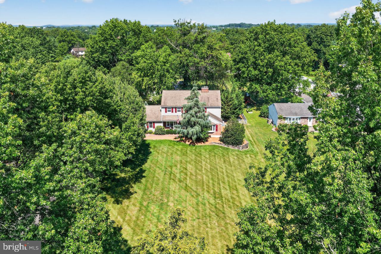 1006 Weikel Rd Property Photo 4