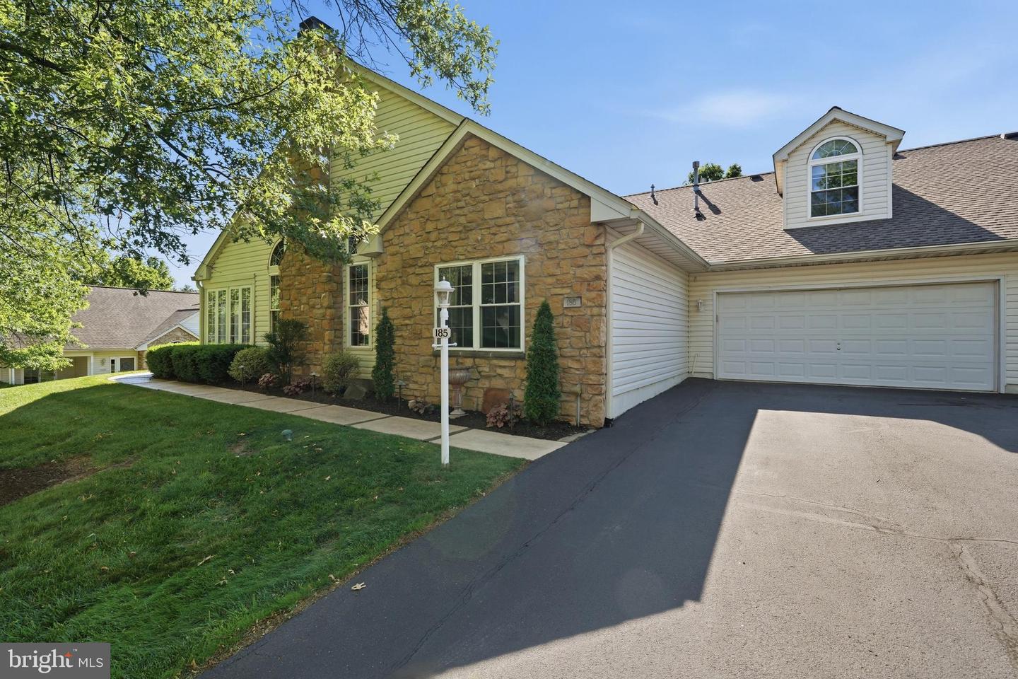185 Lions Gate Cir Property Photo 4