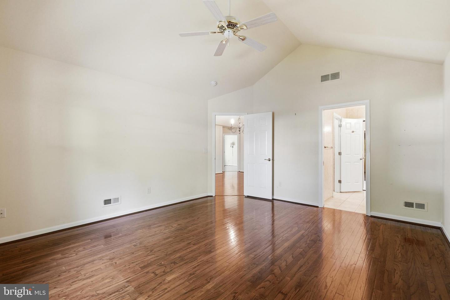 185 Lions Gate Cir Property Photo 17