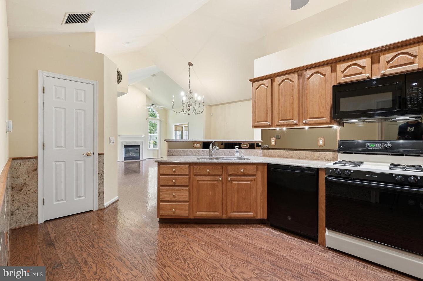 185 Lions Gate Cir Property Photo 23