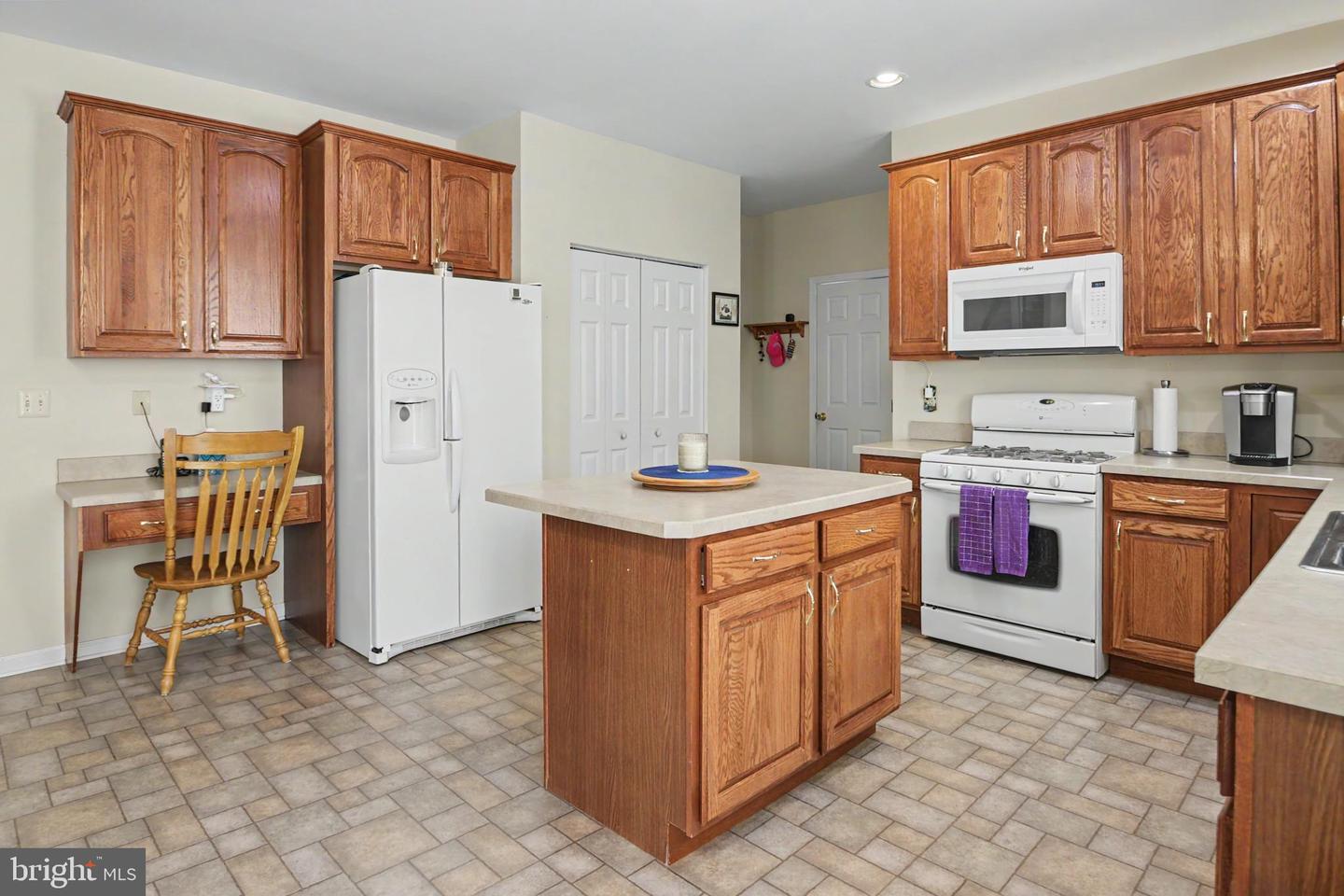 1001 Creekview Dr Property Photo 18