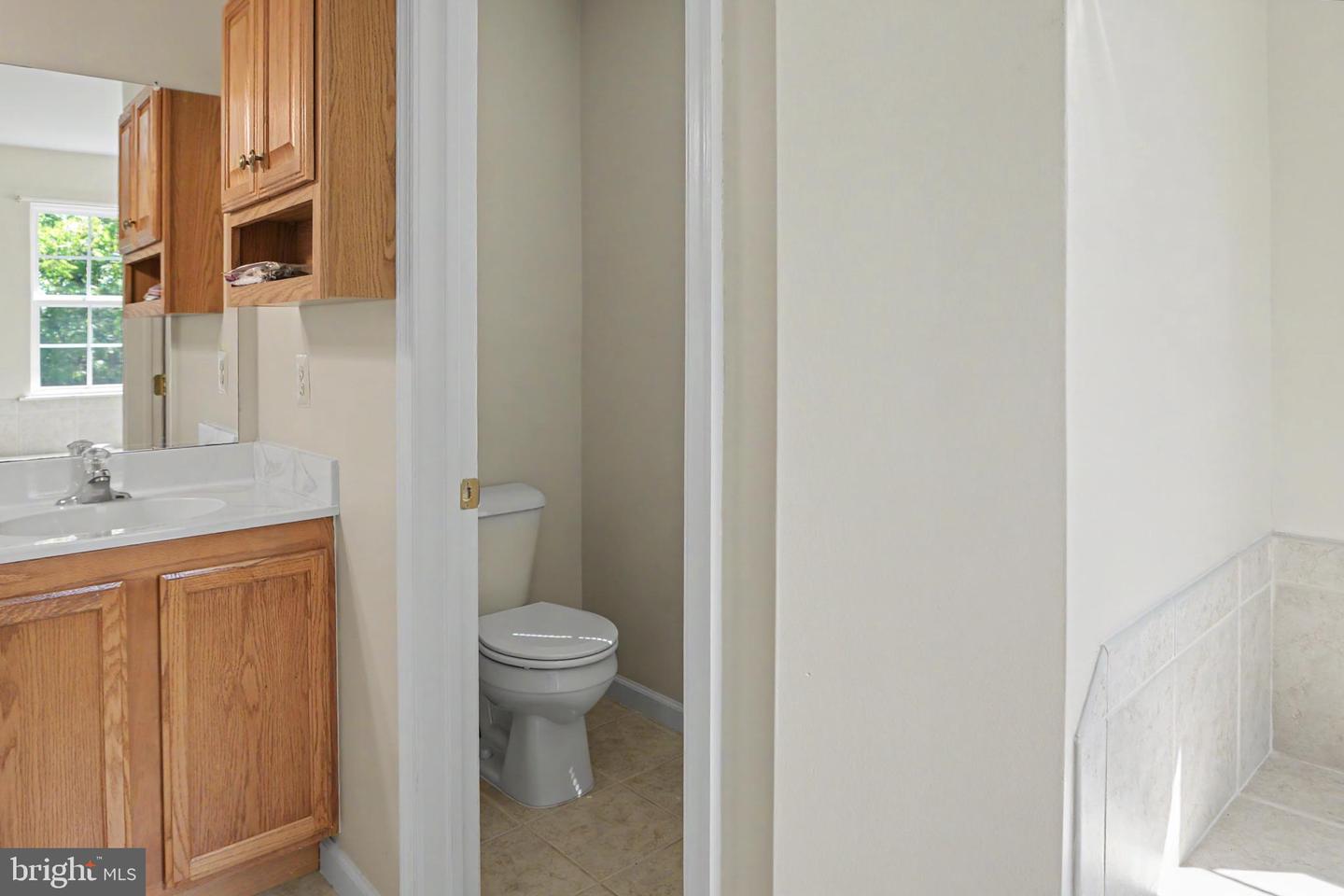 1001 Creekview Dr Property Photo 46