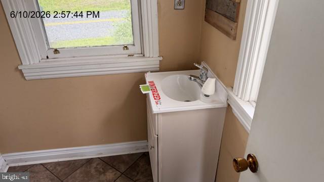 2060 Adams Rd Property Photo 14