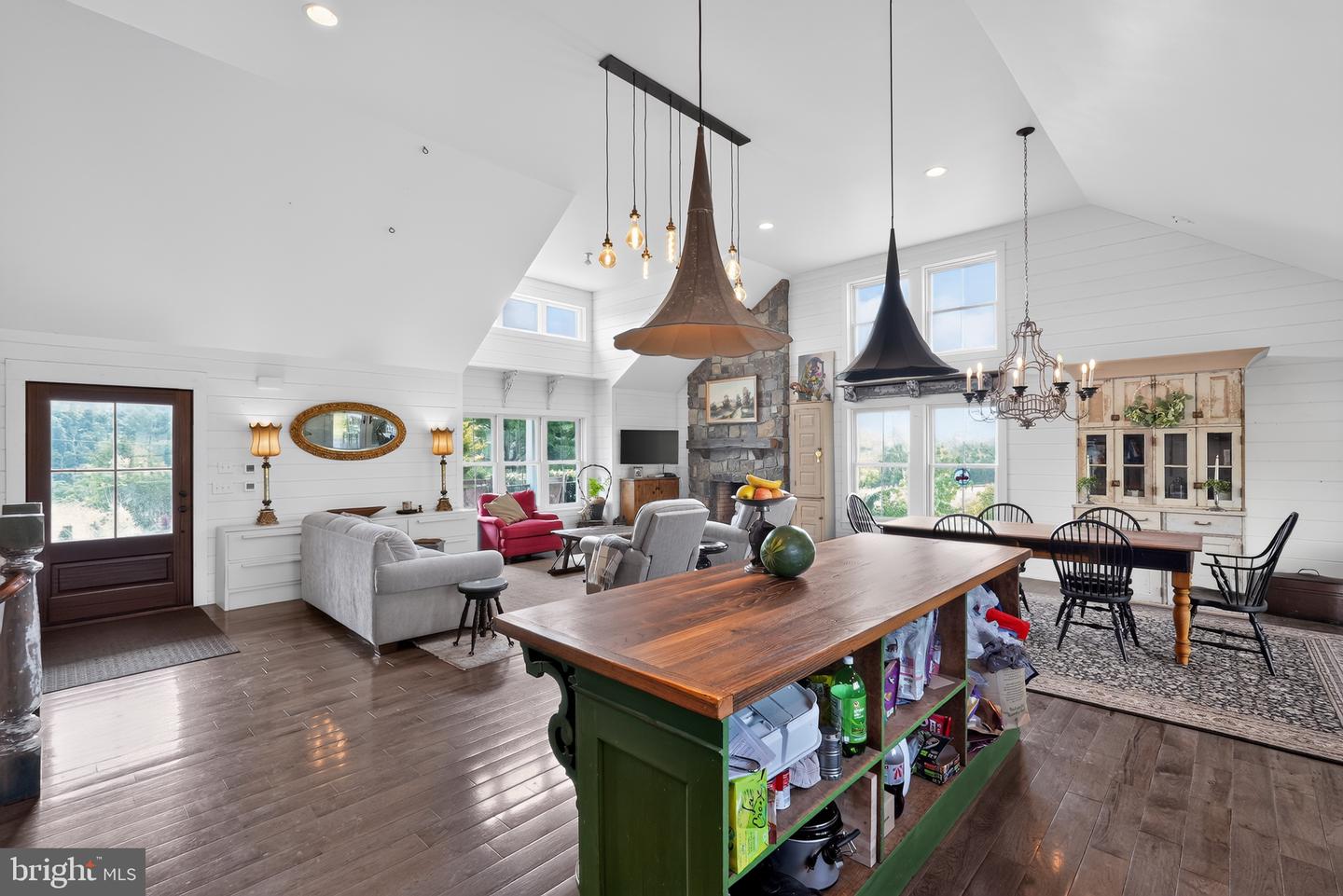 18 Kratz Property Photo 14
