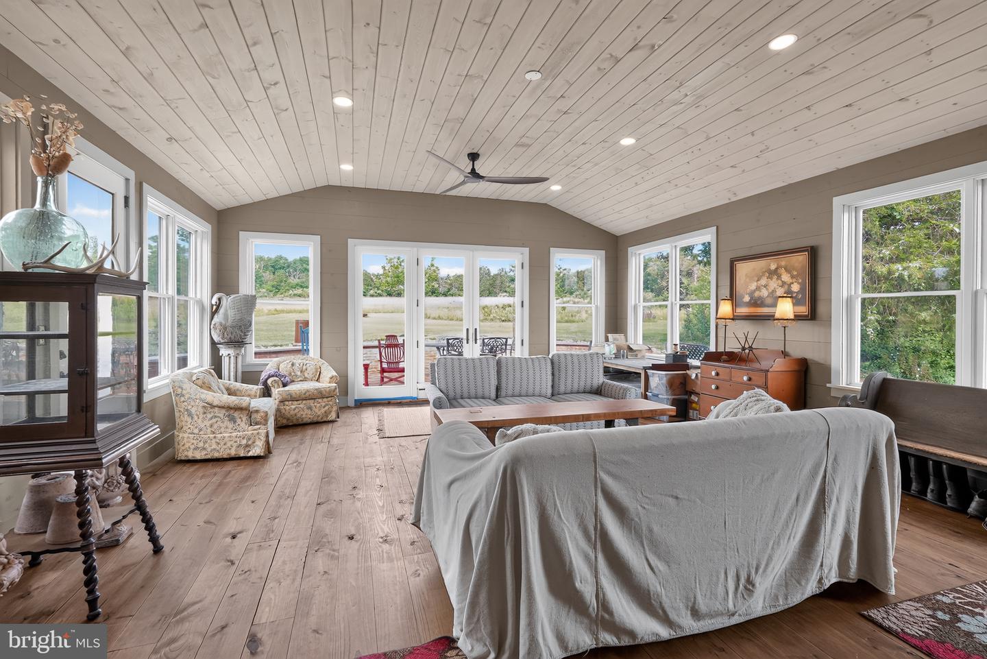 18 Kratz Property Photo 21