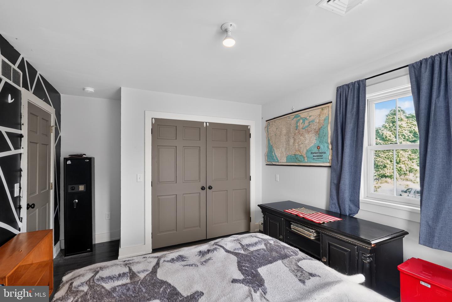 18 Kratz Property Photo 28