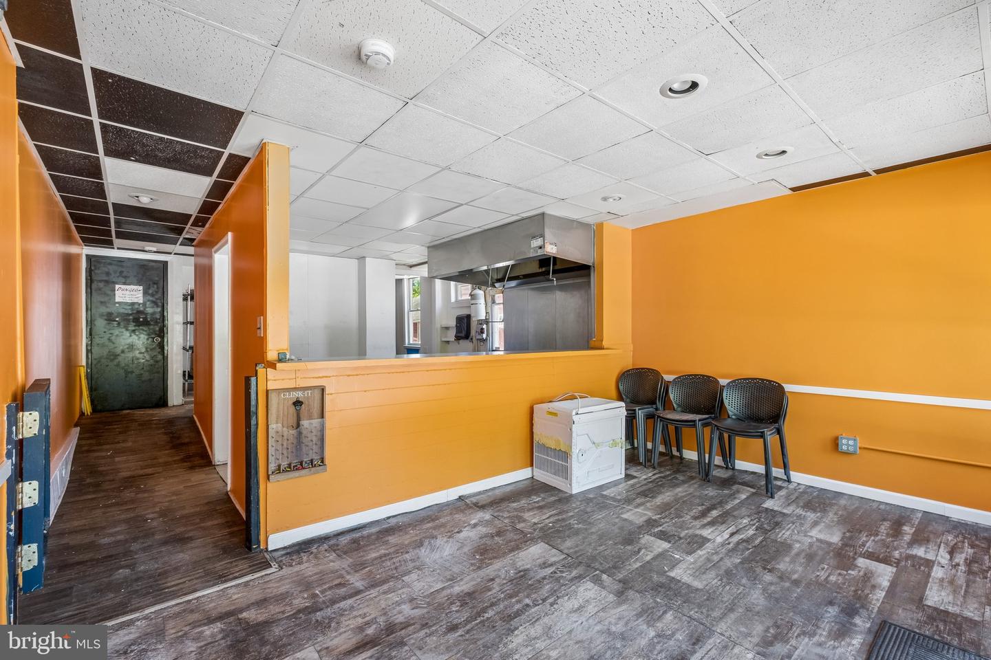 918 E Willow Grove Ave # Property Photo 6