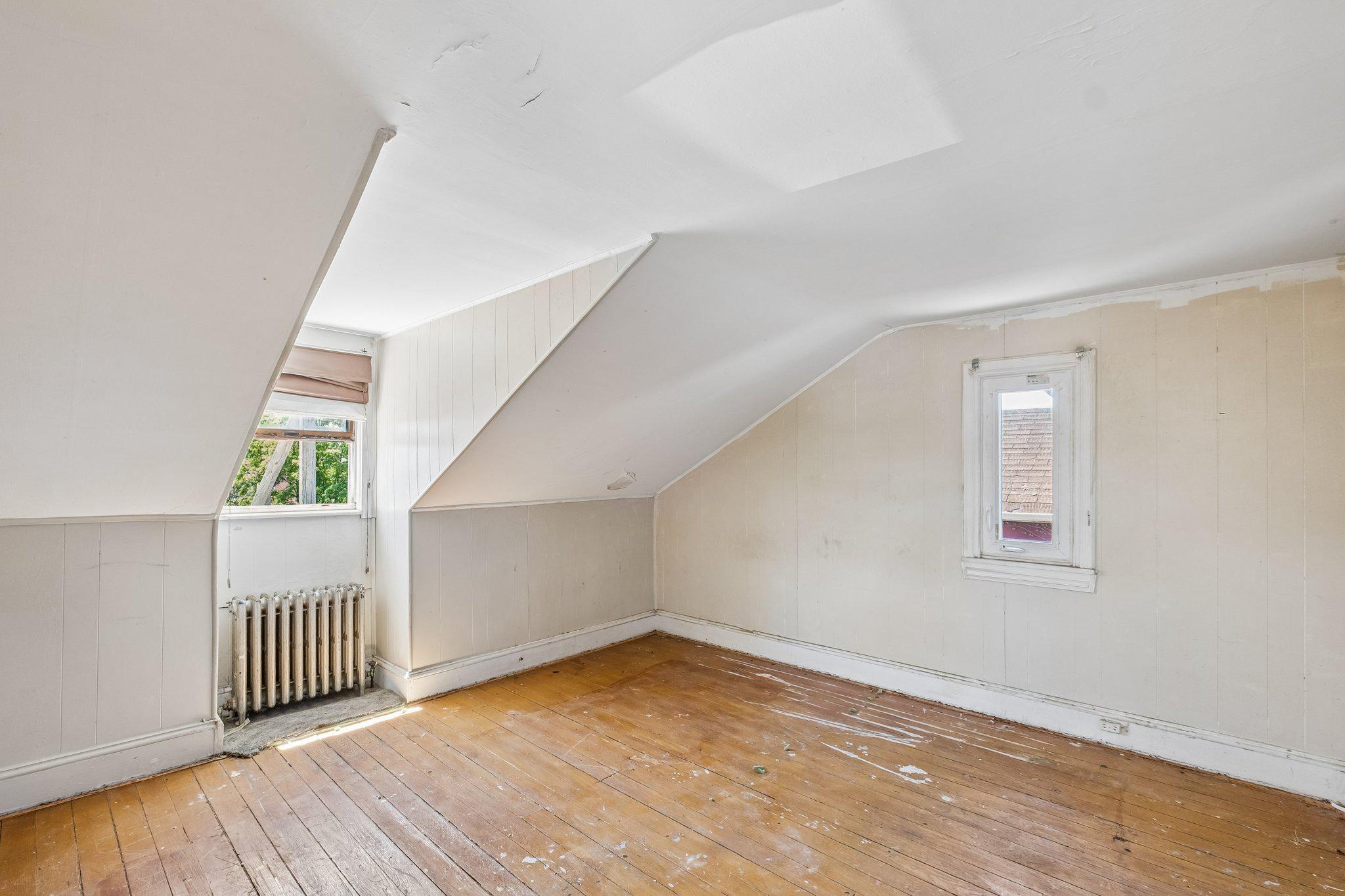 918 E Willow Grove Ave # Property Photo 25