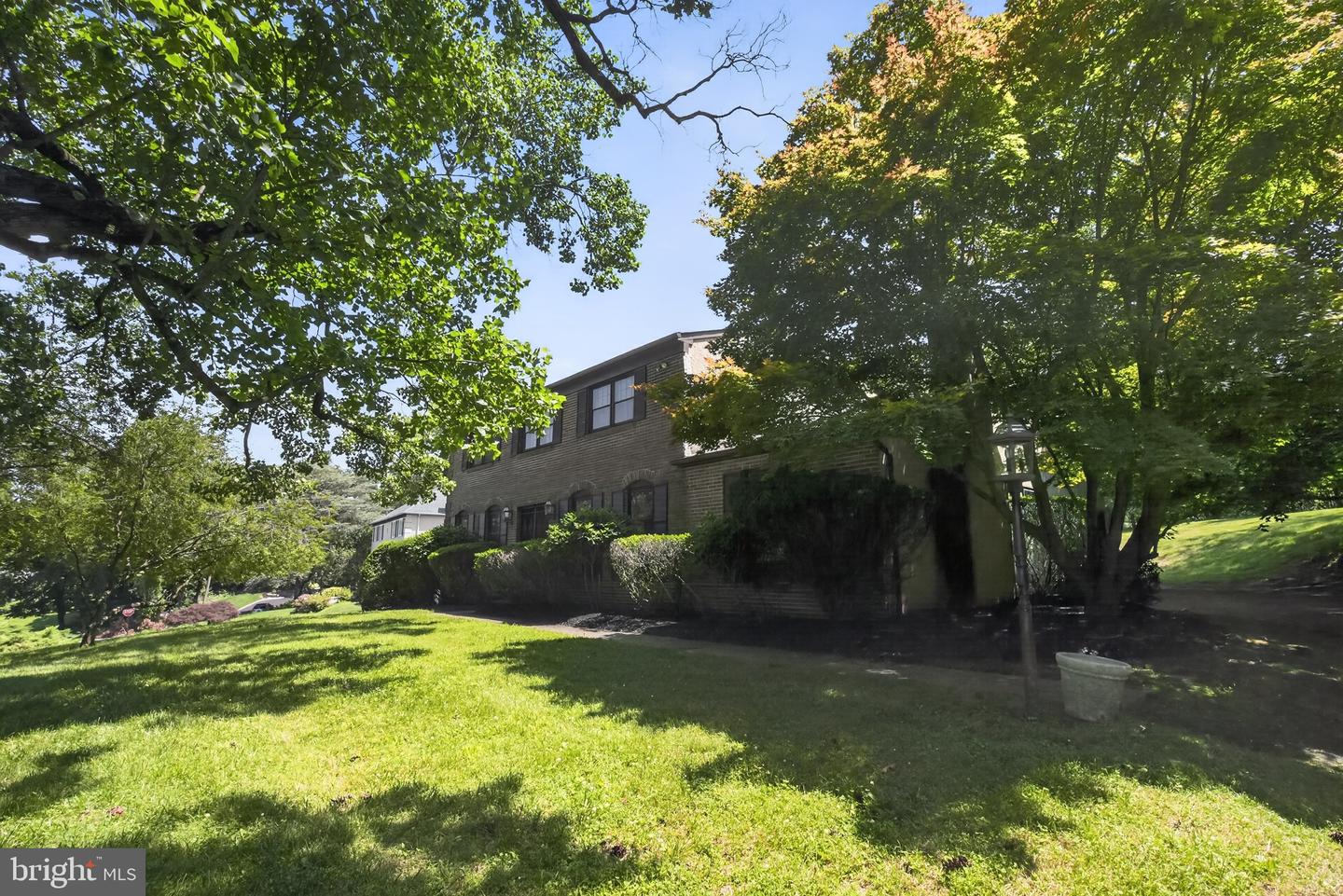1429 Hopeland Rd Property Photo 2