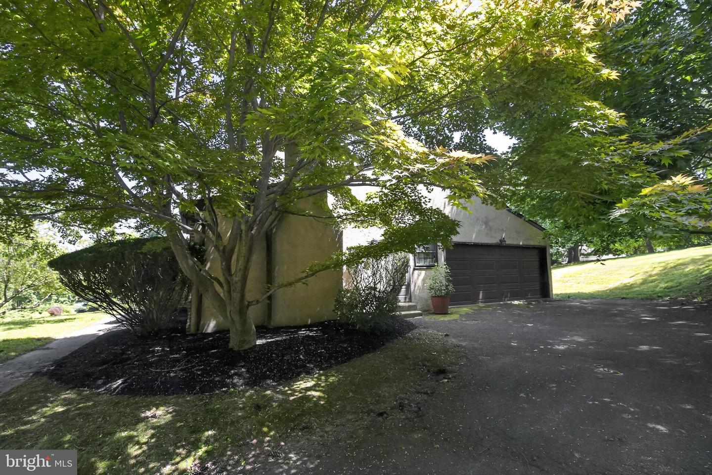 1429 Hopeland Rd Property Photo 5