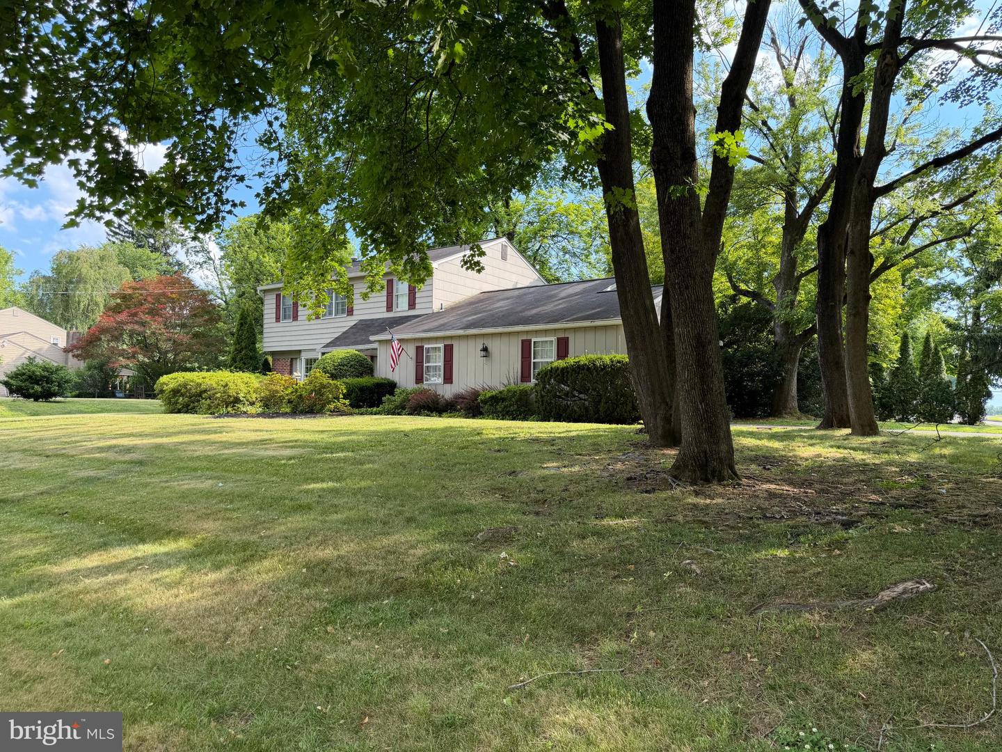 4190 Hoffman Rd Property Photo 4