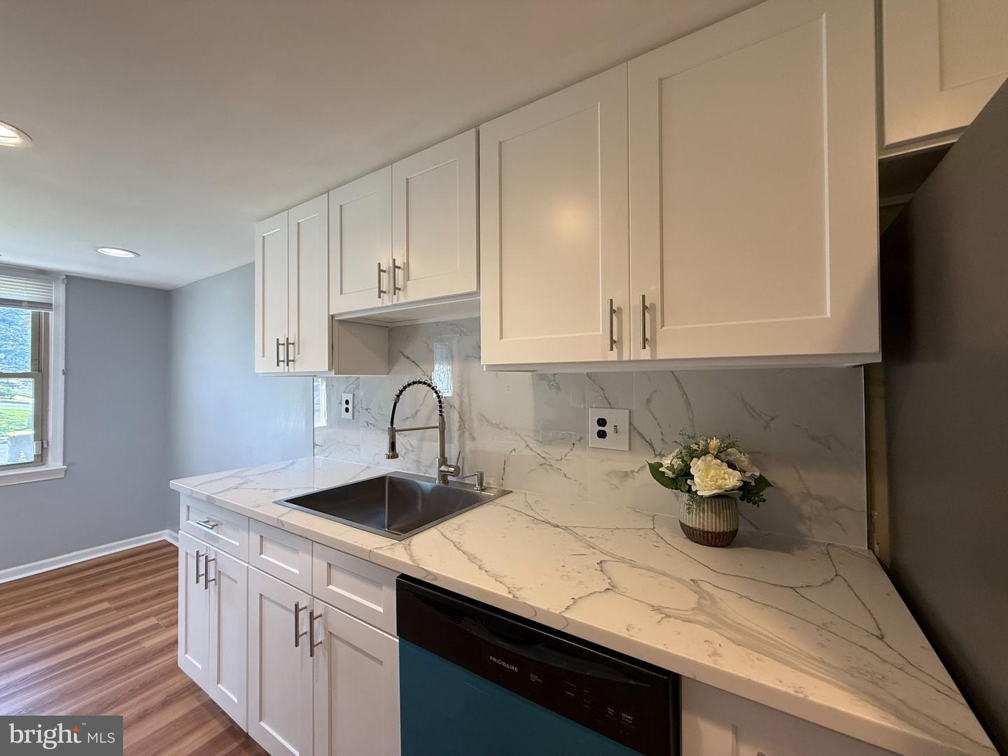 1592 Morgan Way Property Photo 17