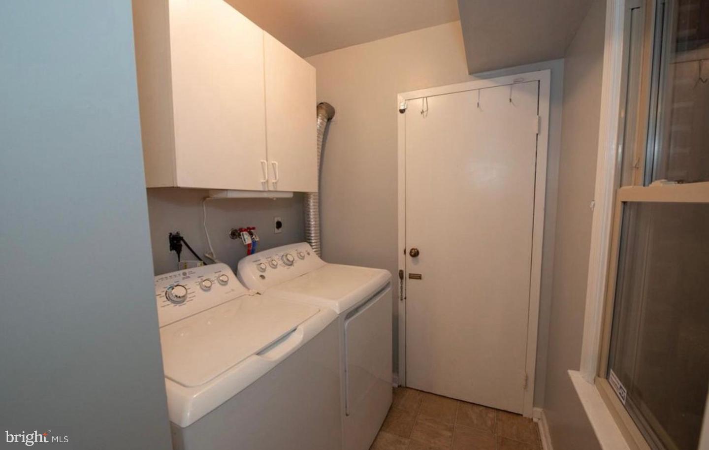 1592 Morgan Way Property Photo 20