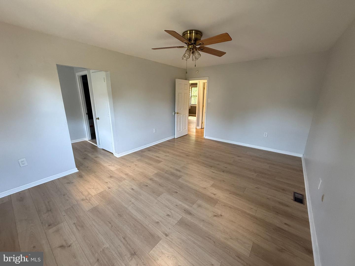 1592 Morgan Way Property Photo 28
