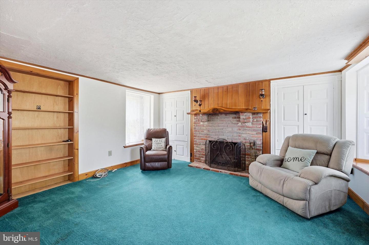 1437 Byberry Rd Property Photo 8