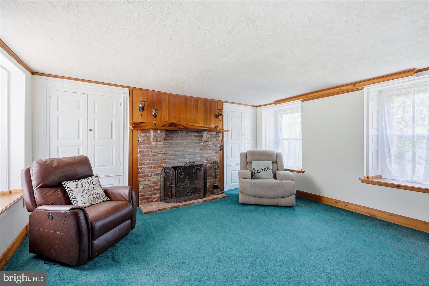 1437 Byberry Rd Property Photo 9