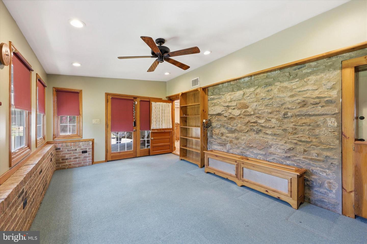 1437 Byberry Rd Property Photo 14