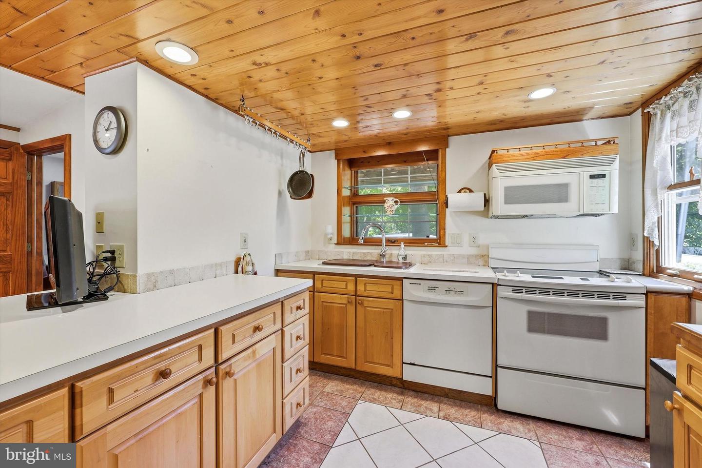 1437 Byberry Rd Property Photo 19