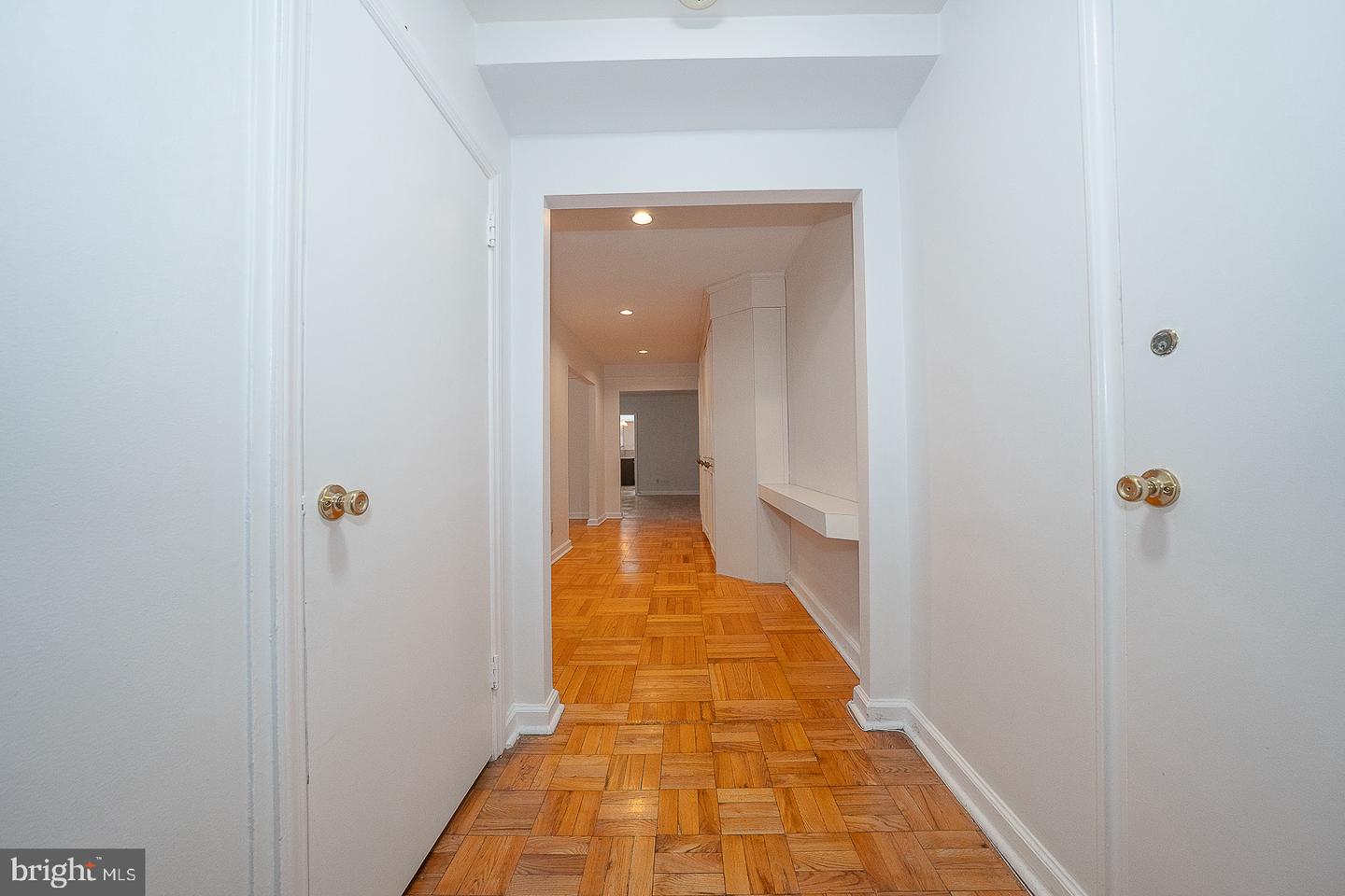 40 Old Lancaster Rd #103 Property Photo 4