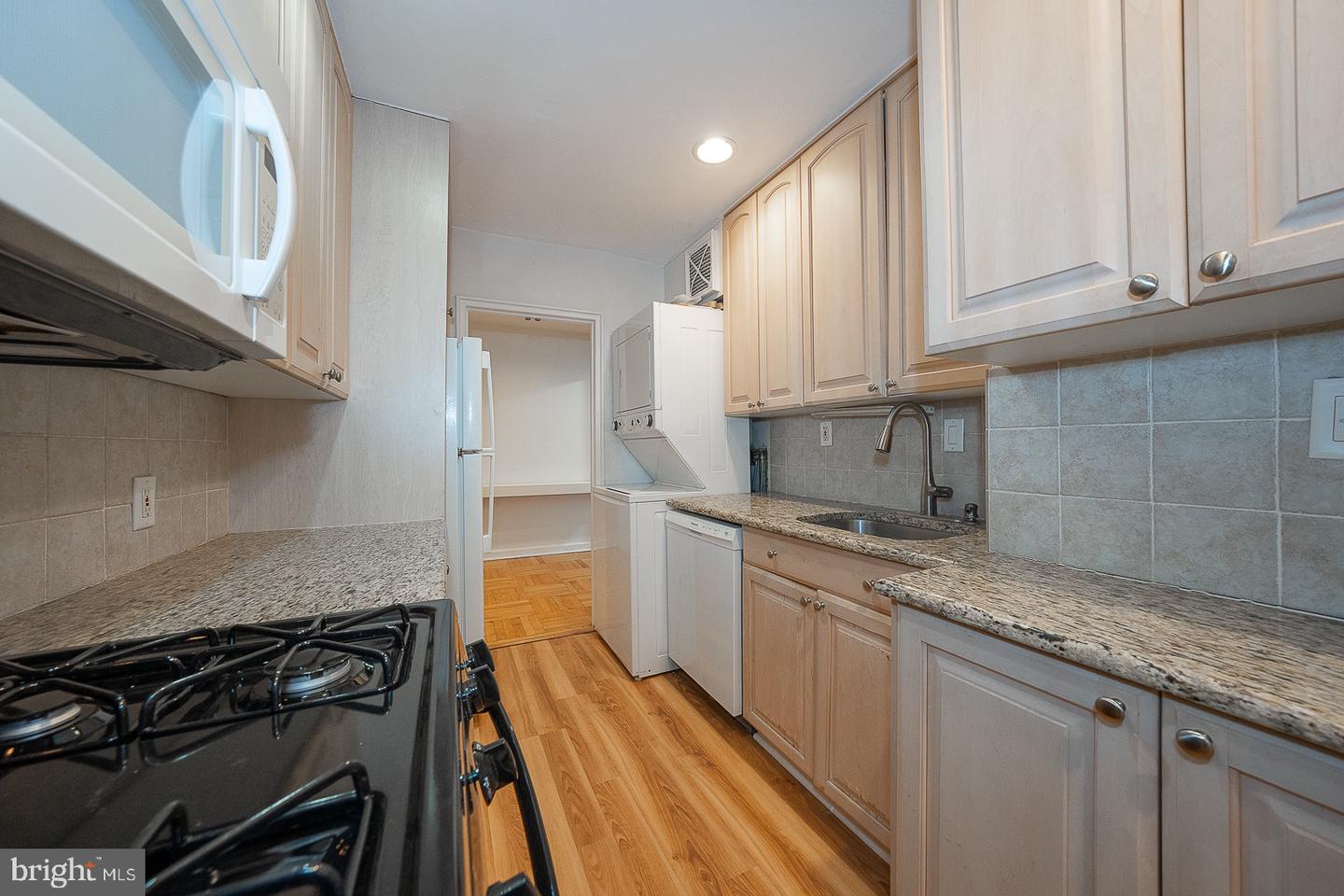 40 Old Lancaster Rd #103 Property Photo 16