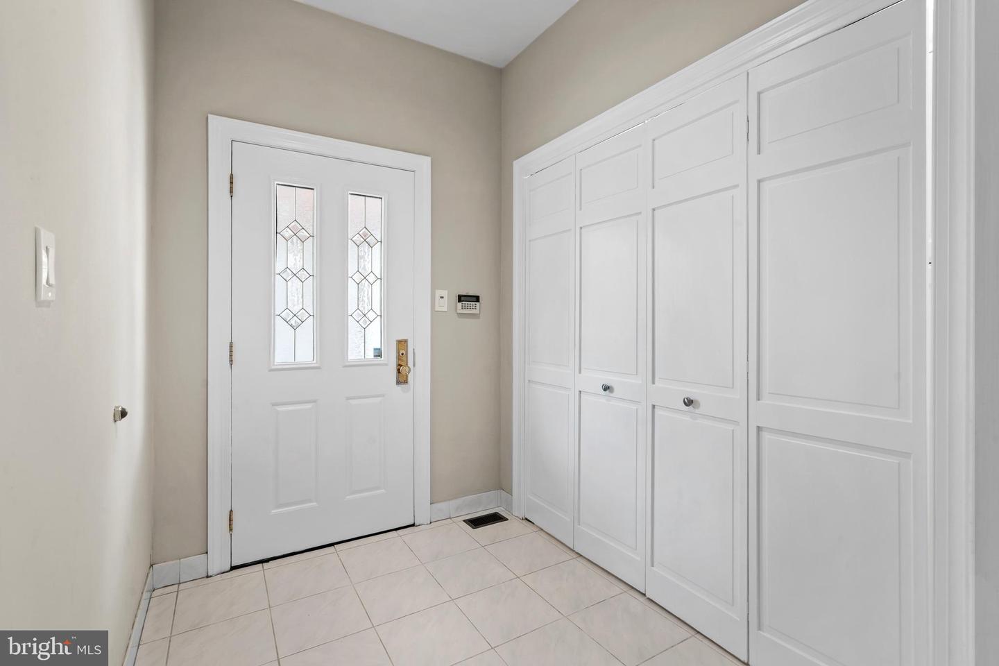 625 Creek Ln Property Photo 47