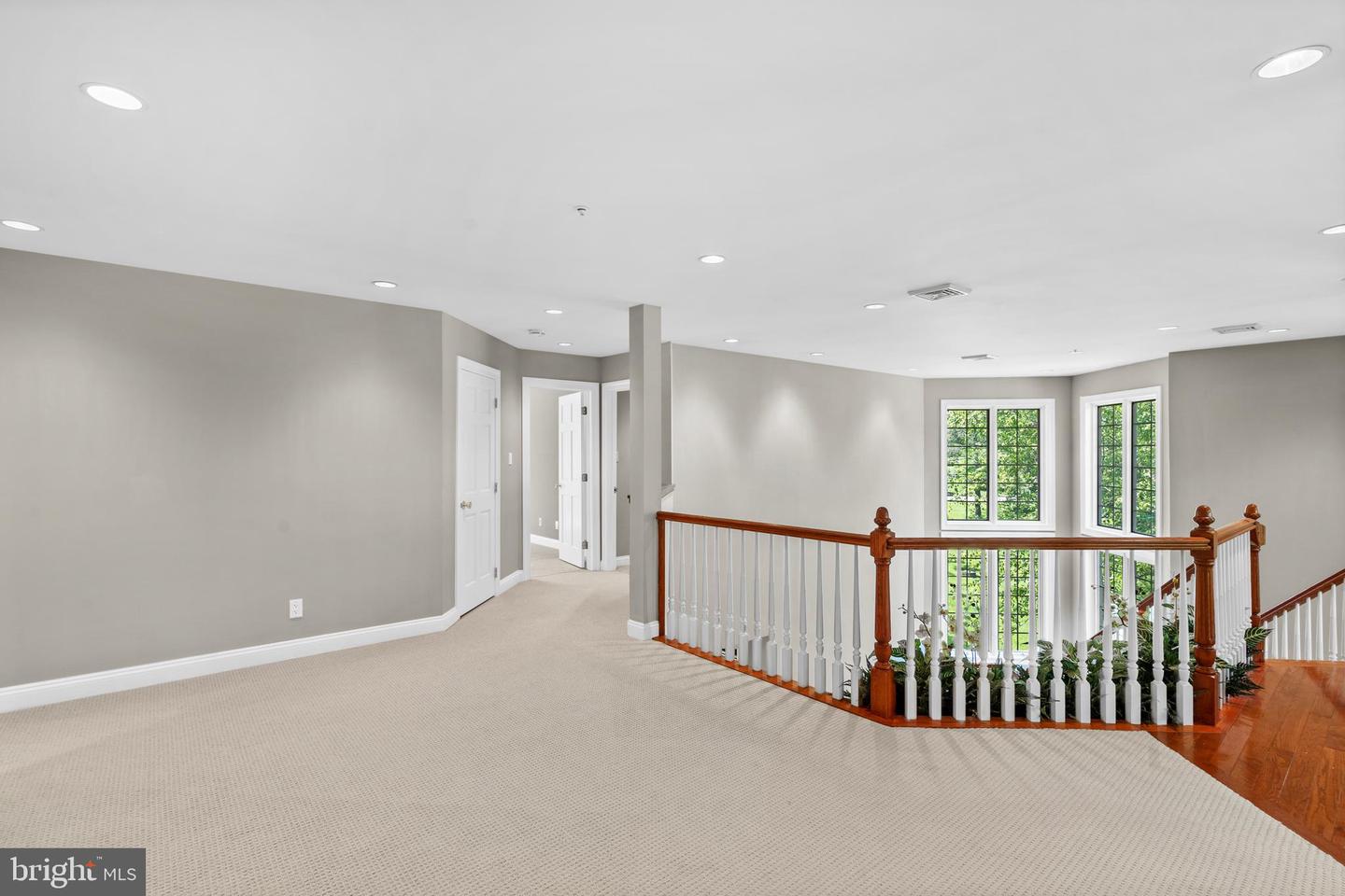 625 Creek Ln Property Photo 52