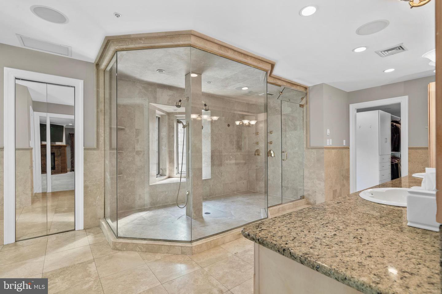 625 Creek Ln Property Photo 58