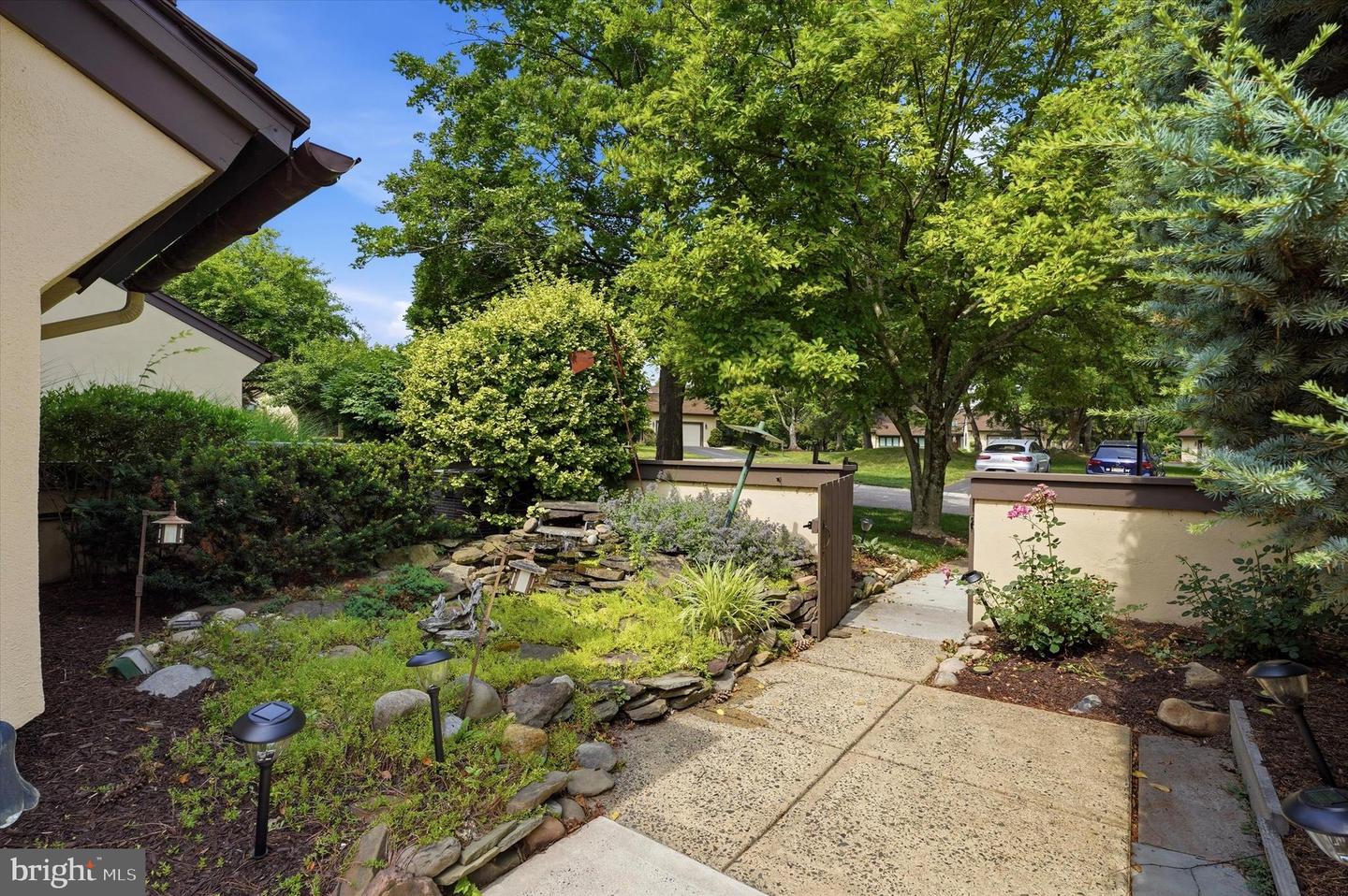 2 Withers Ln Property Photo 2
